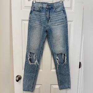 American Eagle Outfitters Women’s Blue Distressed Mom Jeans Size 2 X-Long